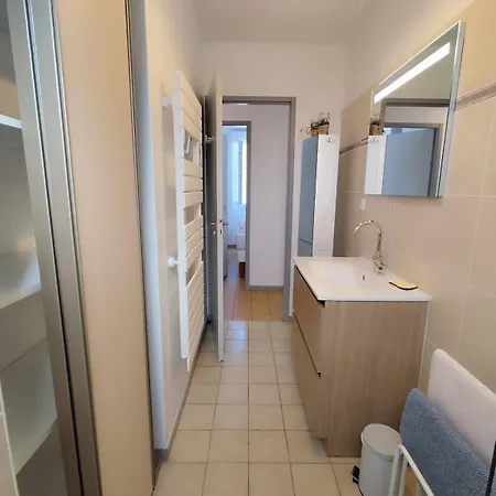 بيت للعطل La Maison Des Rosiers *