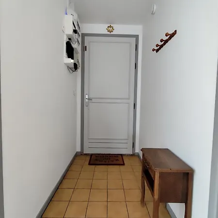 La Maison Des Rosiers 度假居