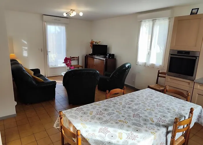 Casa de Férias La Maison Des Rosiers *