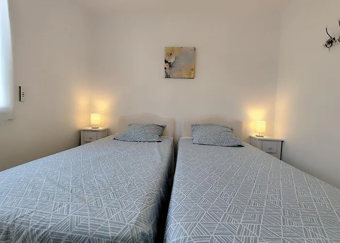 La Maison Des Rosiers Lourdes