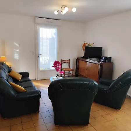 La Maison Des Rosiers Vakantiehuis Lourdes