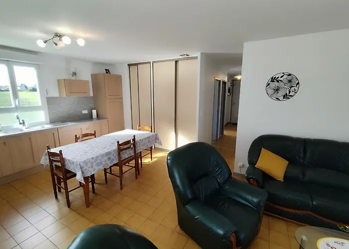 La Maison Des Rosiers *